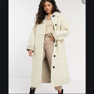 ASOS Designs - Oversize Teddy Bonded Coat